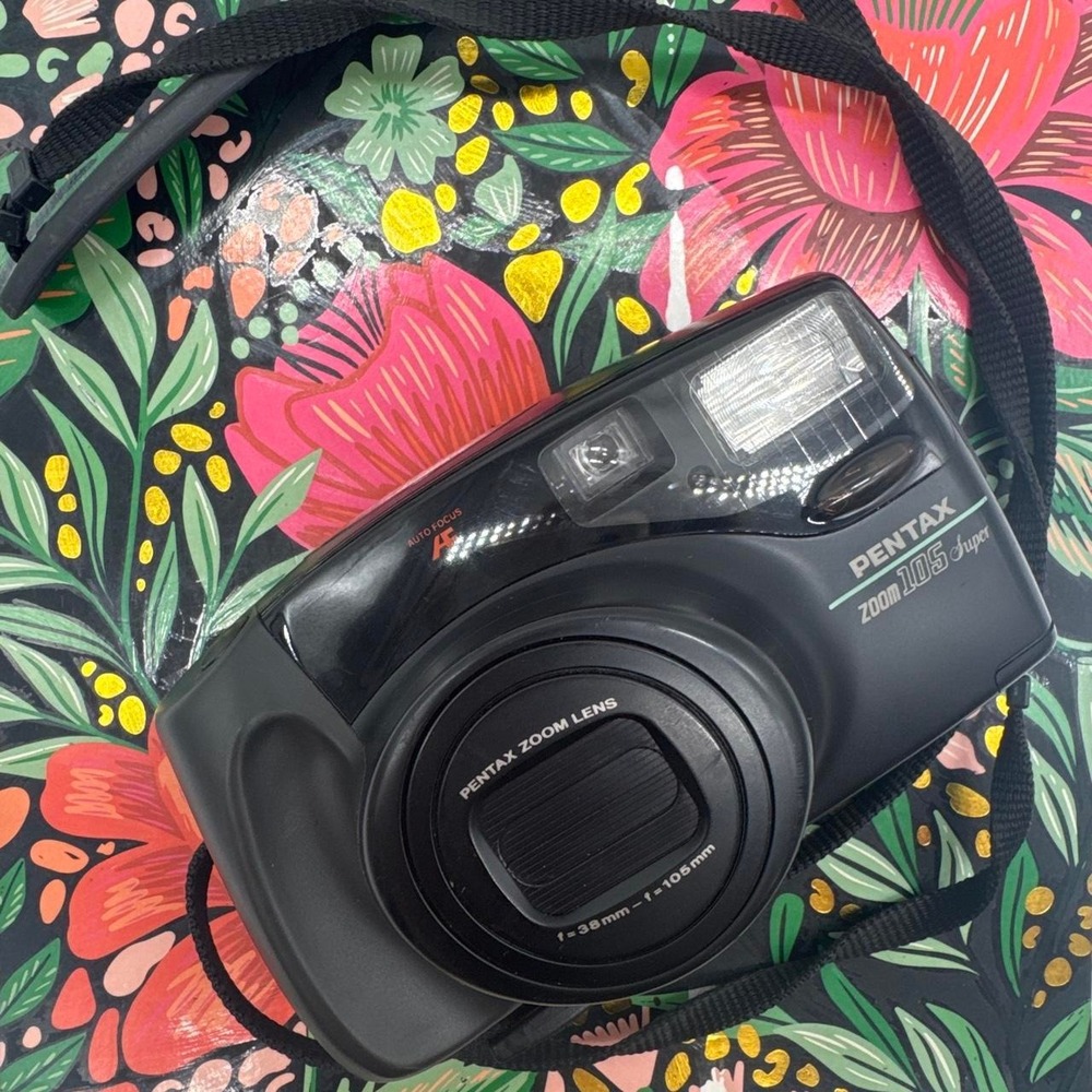 Pentax Zoom 105 Super 35mm Film Camera – Point-and-Shoot Camera‎